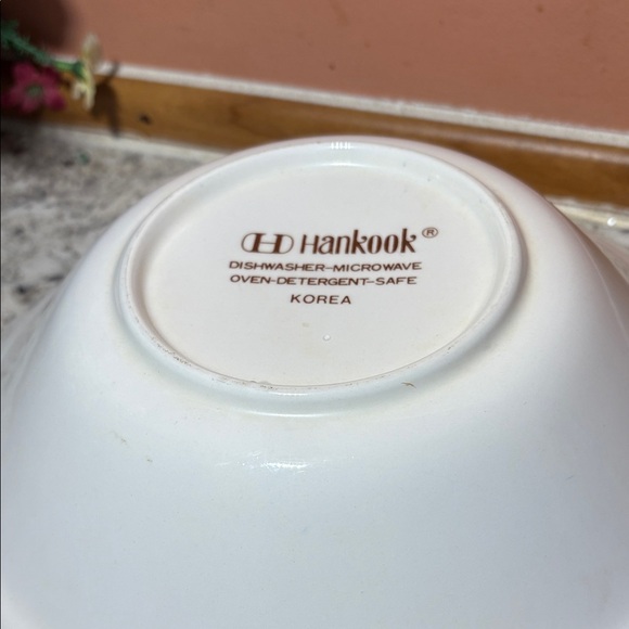 Classic Blue and White Floral Dinnerware Bowl - Picture 2 of 4